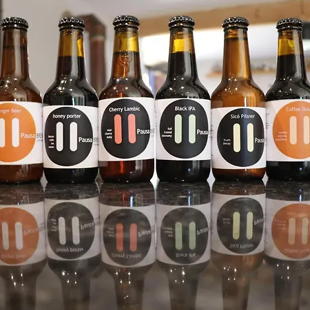 Pausastay - Qdm Artists -