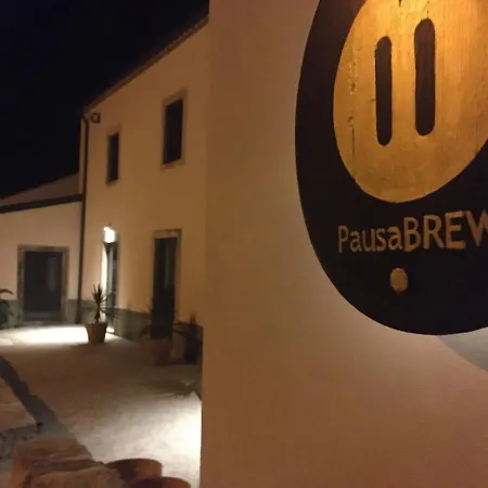 Pausastay - Qdm Artists - Guest house *