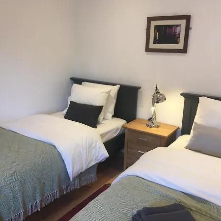 בית הארחה Pausastay - Qdm Artists -